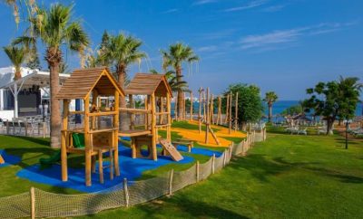 ДЖУЛИ в нескольких шагах от ФИГ ТРИ БЕЙ и набережной курорта ПРОТАРАС