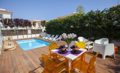 Современная и уютная вилла Шато Блан всего в нескольких минутах от роскошной песчаной бухты Пернера бич