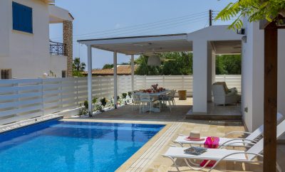 ПРОТАРАС вилла СЕРИФОС у моря рядом с бухтой Малама Бич