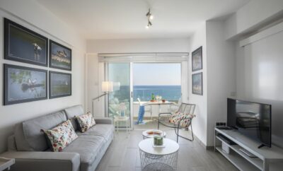 МАККЕНЗИ ЗОИ СИ ФРОНТ — люкс с видом на море