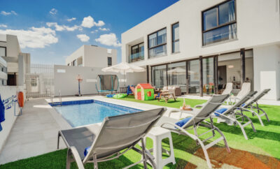 ВАН ГОГ — новая люксовая с 4 спальнями вилла с бассейном