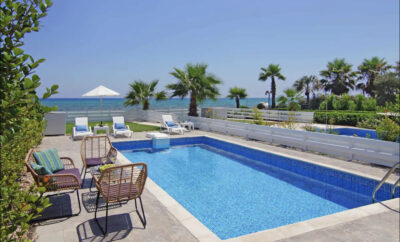 AЙВОРИ ВИЛЛА на первой линии моря в Айя-Напе