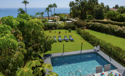 SUNRISE ZEN VILLA у моря с великолепным садом и бассейном