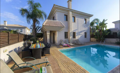 BLUE WATER VILLA  133 — 4 спальный дом возле пляжа