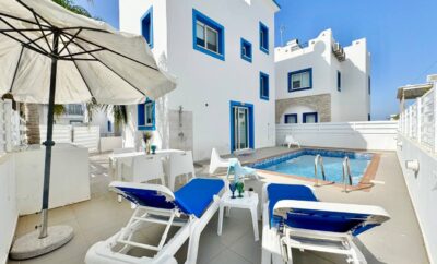 SANTORINI BEACHFRONT VILLA в Каппарисе