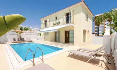 AMARILIA VILLA — менее чем в 3 минутах от пляжа Пернера бич
